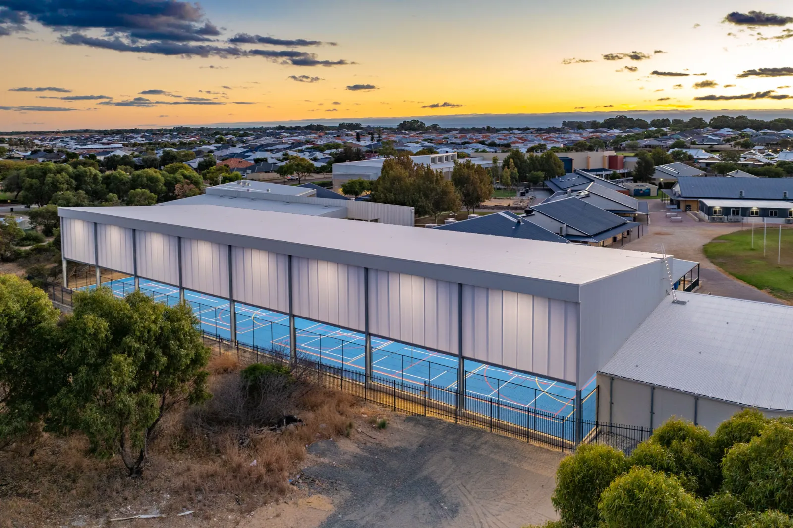 مشروع ملعب مغطى في كلية Mandurah Baptist