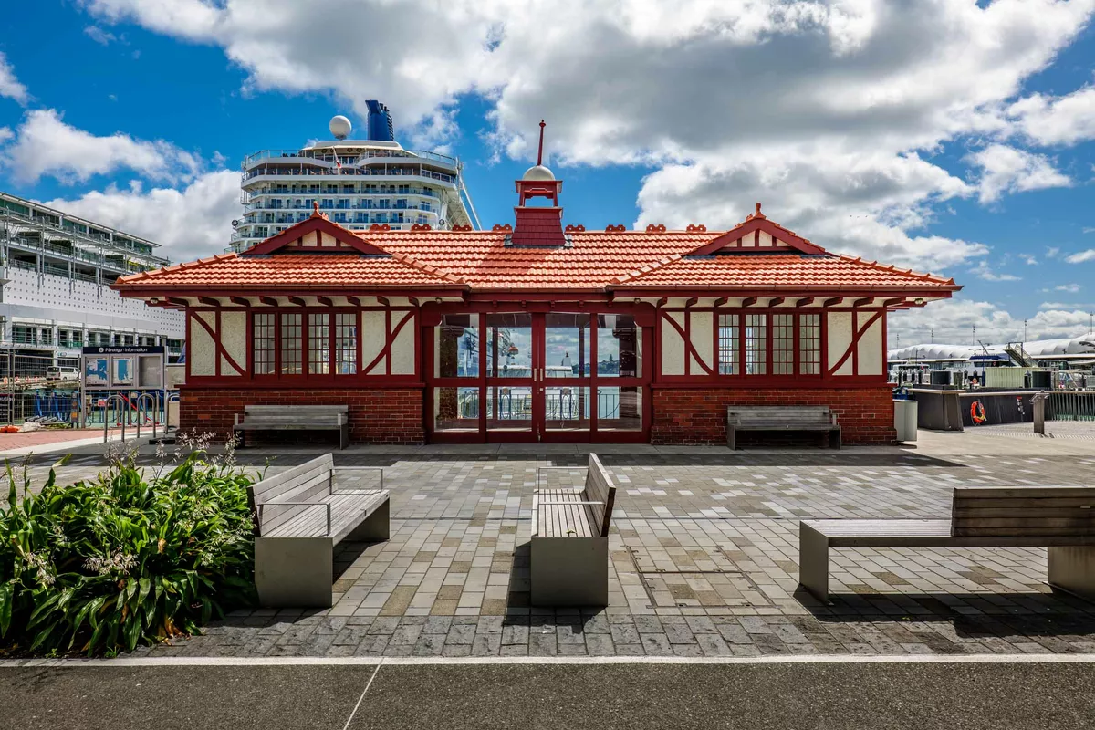 Auckland Transport Downtown Waterfront Heritage Bus Shelter