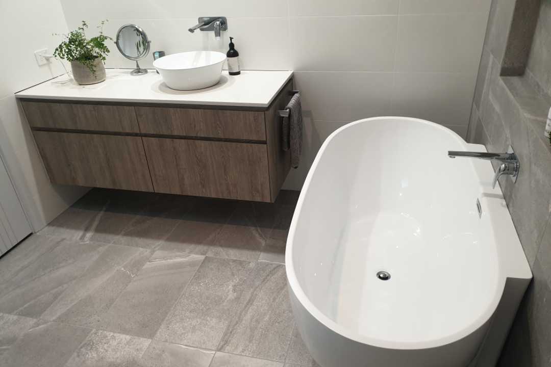 North Adelaide Bathroom Renovation, Seamless Grout Design