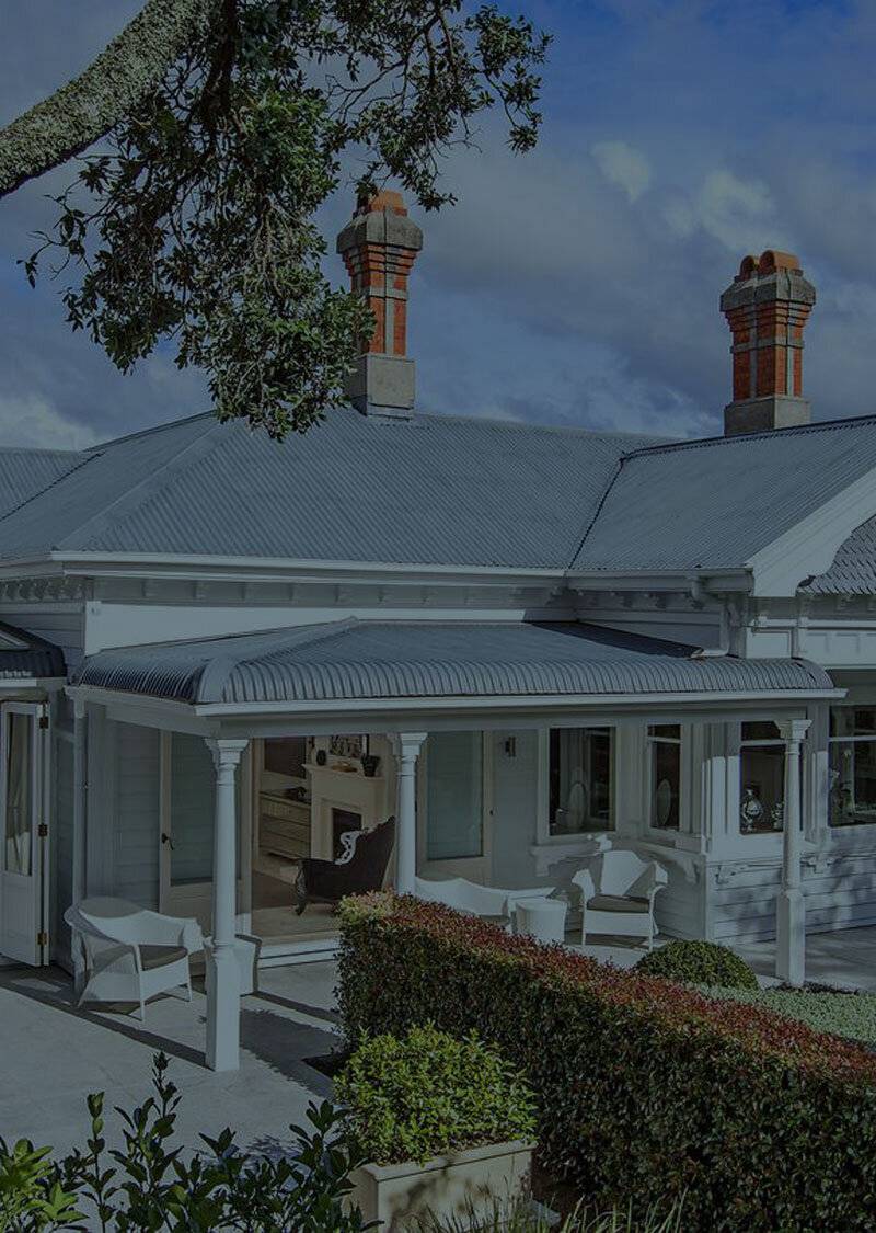 White House: A Fairytale Home in Auckland Herne Bay