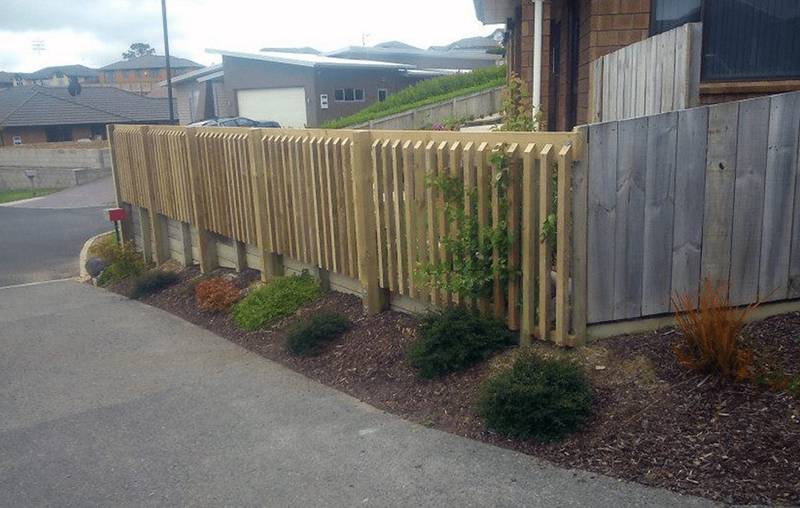 Hamilton Timber Fence Project