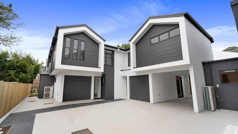 Selbourne Townhouses: Mt Gravatt 맞춤형 타운하우스