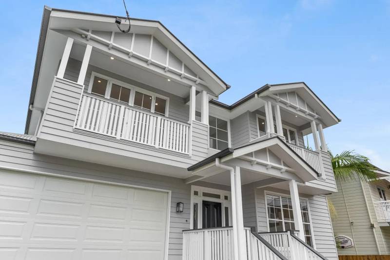 Kelsey House: Coorparoo 햄프턴 스타일 맞춤형 주택
