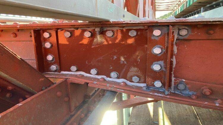 13号桥霍基蒂卡铁路桁架梁更换工程