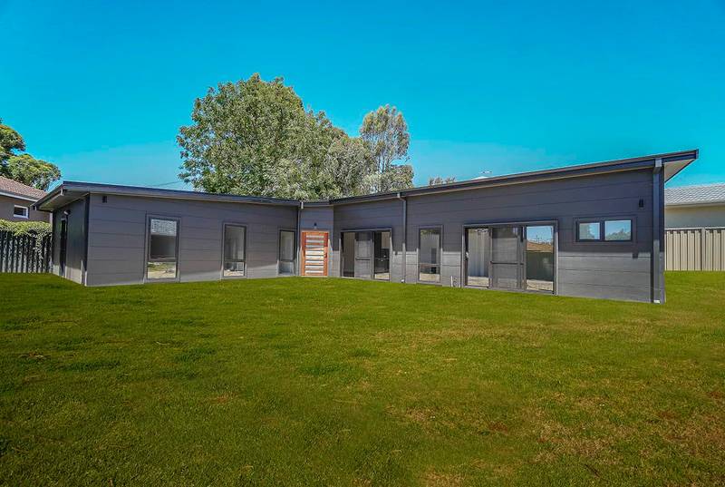 Myaree Custom L-Shaped Residence