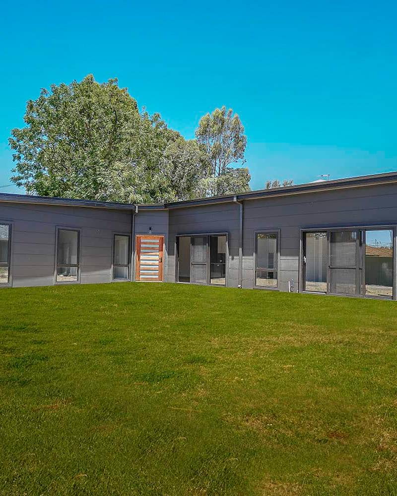 Myaree Custom L-Shaped Residence