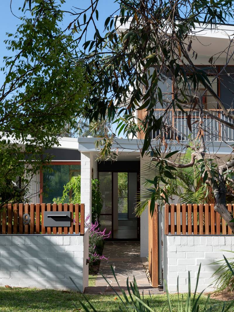 Bent House: A Brand New Home in Austinmer