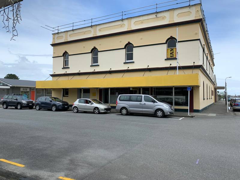 Hokitika 屋顶翻新项目