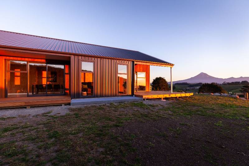 New Plymouth Rural Barn-Style Residence