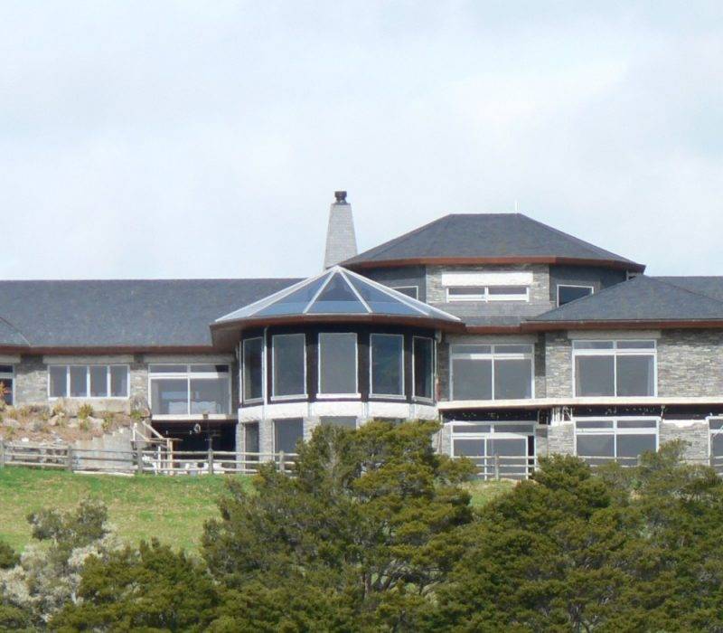 Ngunguru片岩与石板瓦住宅