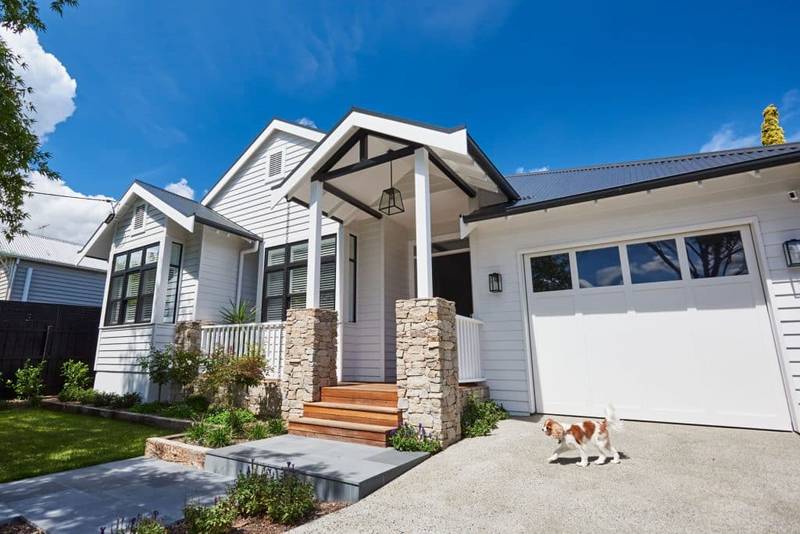 Surrey Hills Black and White Custom Single-Storey House