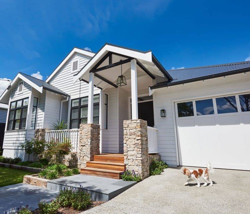 Surrey Hills黑白外觀訂製單層住宅