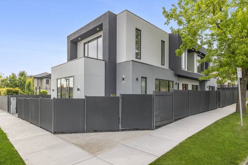 Malvern East 定制设计建造住宅