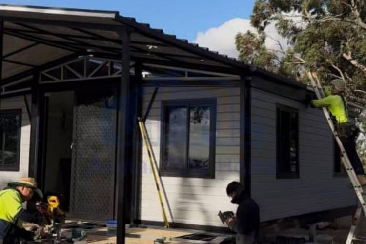 20ft Expandable Trailer Tiny House in Grampians Region