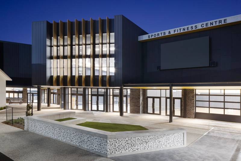 Ilim College Kiewa Secondary 体育馆及表演艺术中心，Dallas