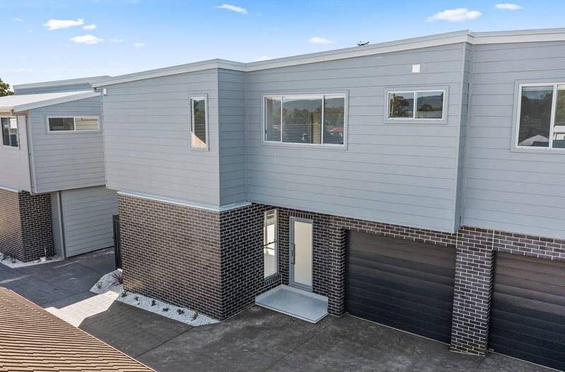 Pur Pur Avenue Townhouse Project