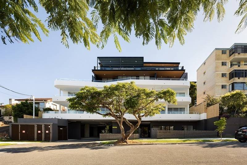 مشروع منازل Clayfield المتراصة