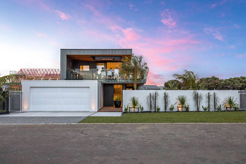 Beachside Holiday Residence at Omaha